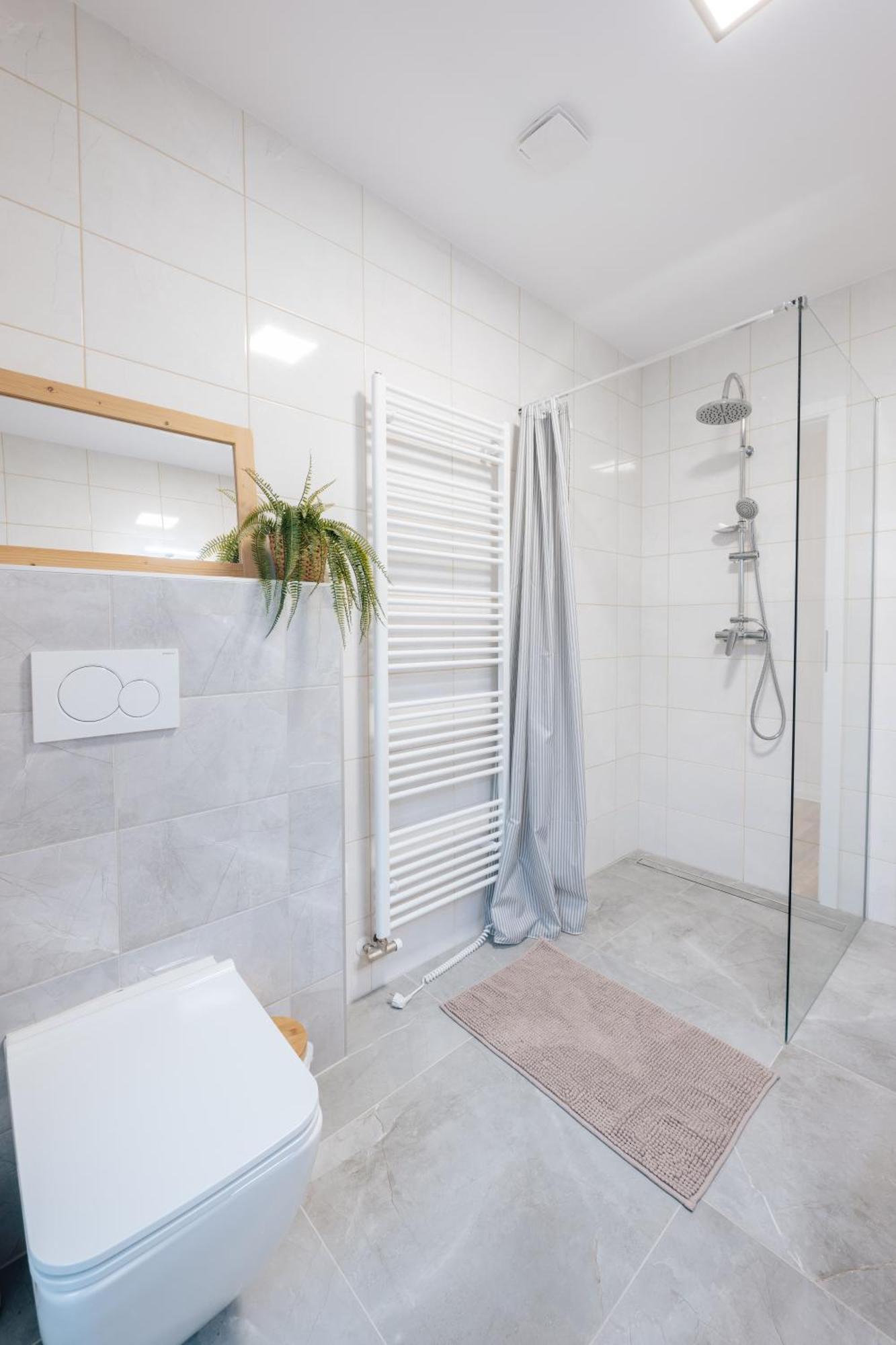 Apartman U Sklepu Sardice Екстериор снимка